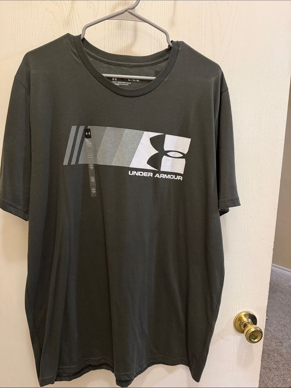 Under Armour Men’s Black Graphic Short Sleeve Tee